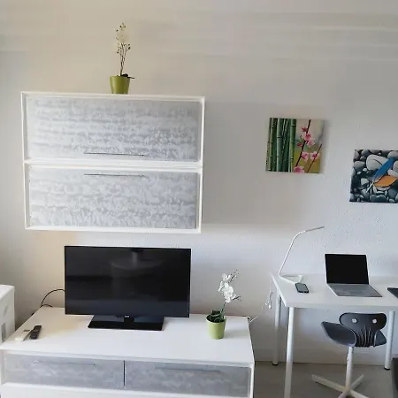 Apartment Orlando, Costa Adeje/ Seaview /7 Min Walk To *