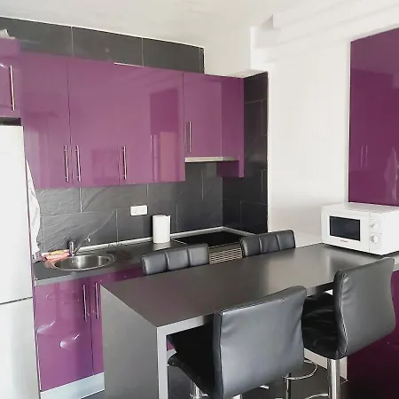 Orlando, Costa Adeje/ Seaview /7 Min Walk To